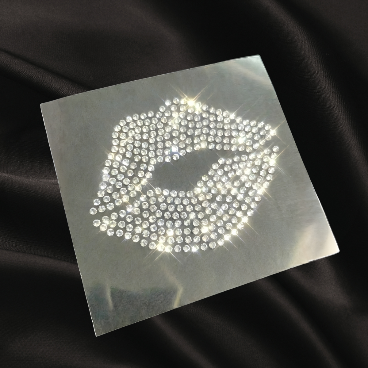 Crystal Kiss | Iron-On Embellishment